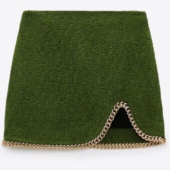 Zara sz XS Green boucle with Chain detail Mini Skirt with back zipper - Picture 2 of 5